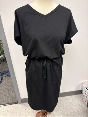 Classic Black V-Neck Tie-Waist Women's Dress